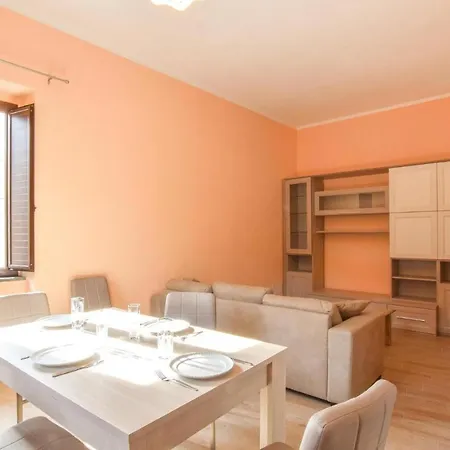 2 Bedroom Awesome In Apartamento Cuglieri